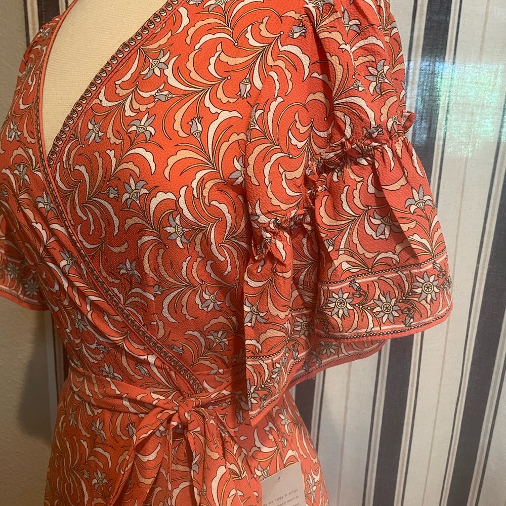 New Max Studio floral wrap dress, sz M - Picture 4 of 8